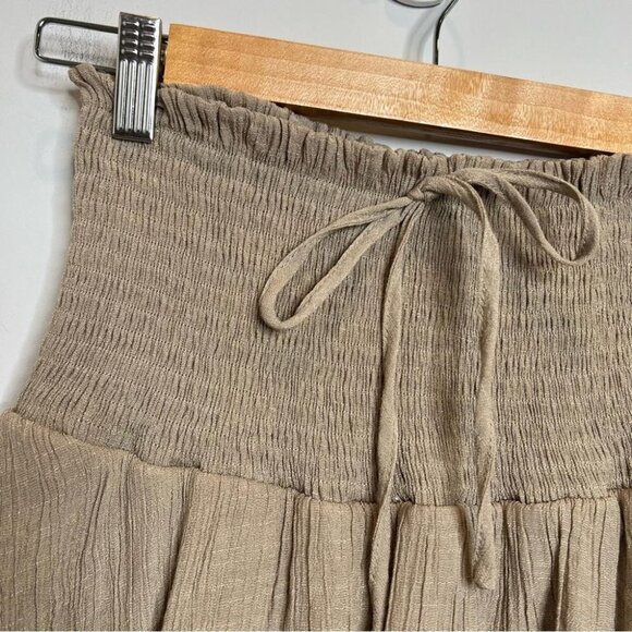 Valleygirl Womens Size AU 8 US 4 Taupe Smocked Ruffle Mini Skirt Pull On Neutral - Picture 3 of 8
